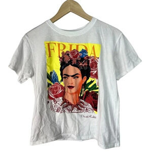 Frida Kahlo White Graphic Tee Shirt Short Sleeve Size Small Cotton Blend Women’s